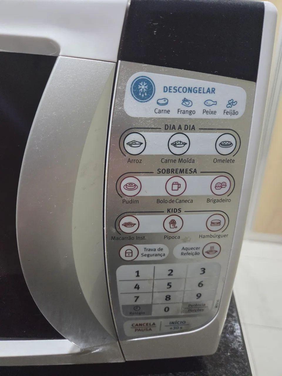 Microondas electrolux cor branco  - Foto 4
