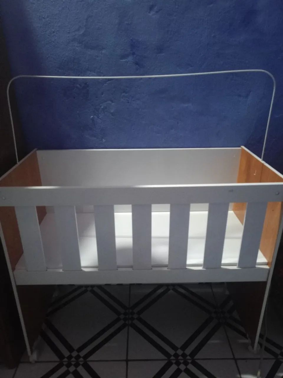 Mini berço com colchão - Foto 3