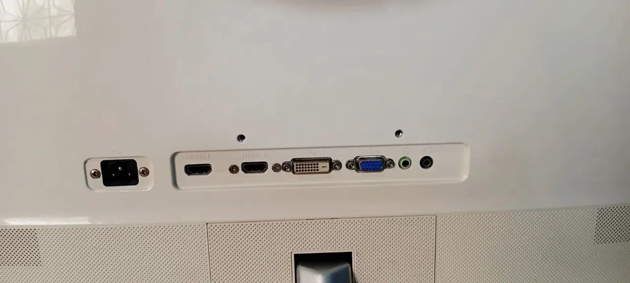 Monitor Curvo aoc Full hd 40 polegadas<br>Único dono - Foto 4