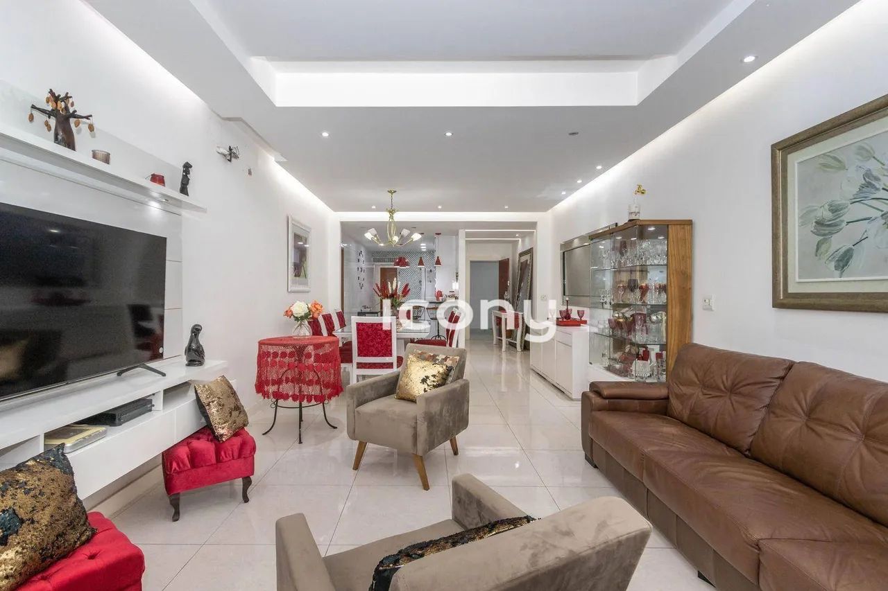 Excelente apartamento reformado na praia de Copacabana - Foto 4