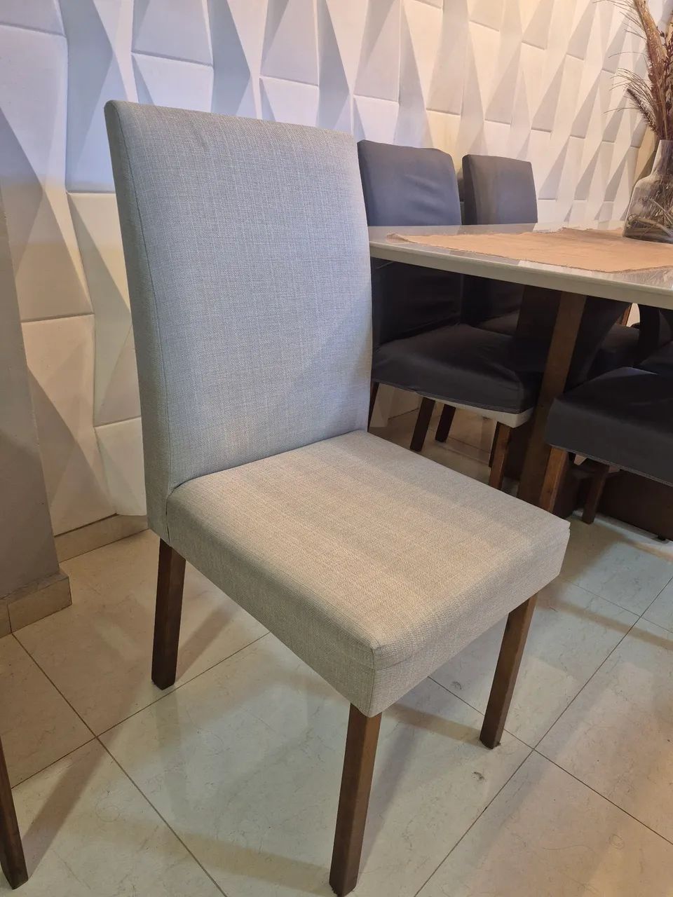 Conjunto Sala de Jantar - Mesa + 6 Cadeiras Estofadas - Foto 2