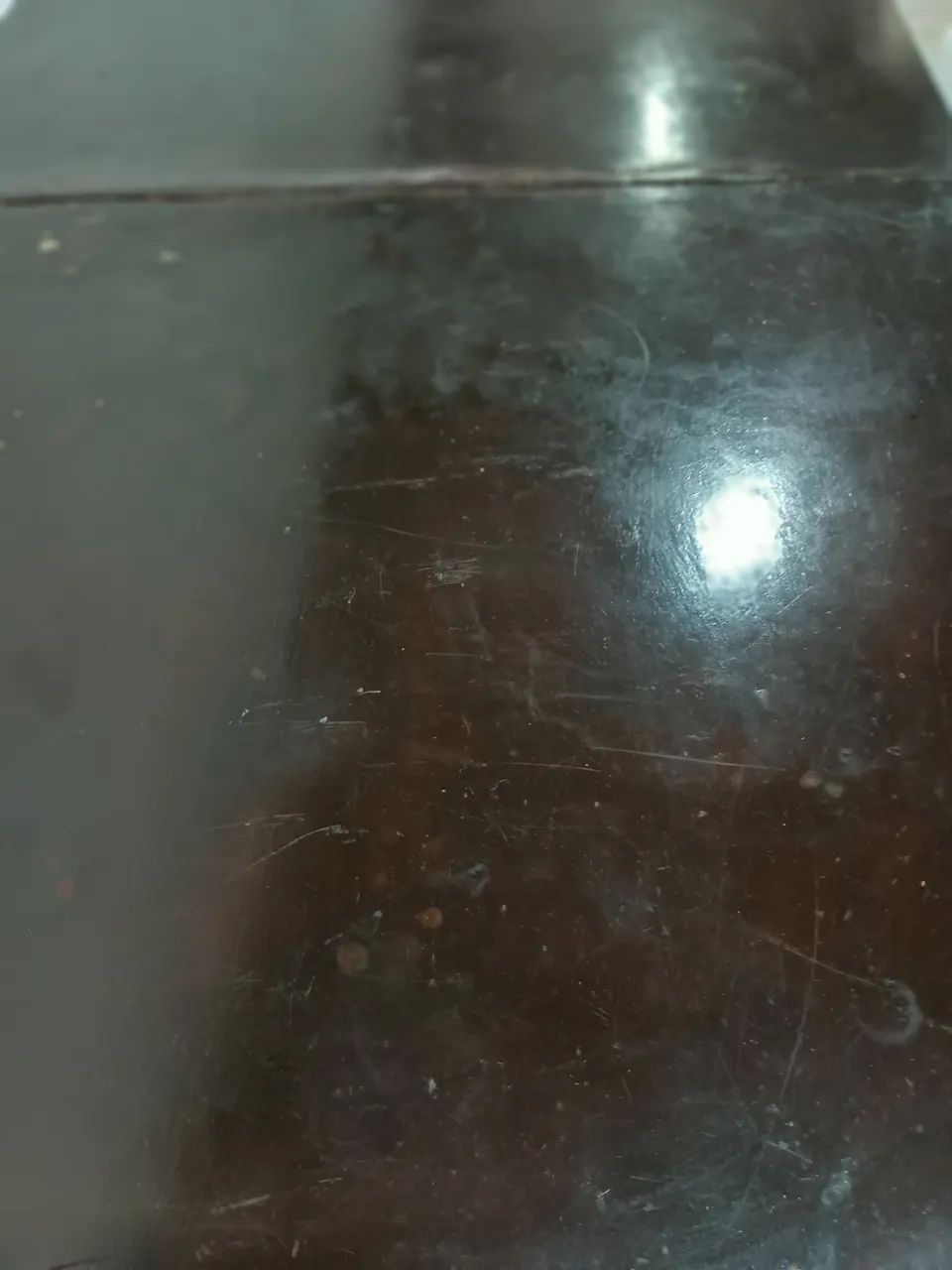VENDO UMA MESA DEMJANTAR 8 LUGARES  - Foto 2