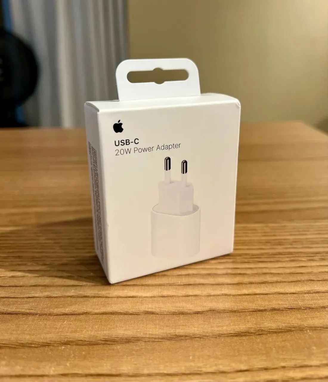 Fonte/Carregador 20W USB-C Original Apple