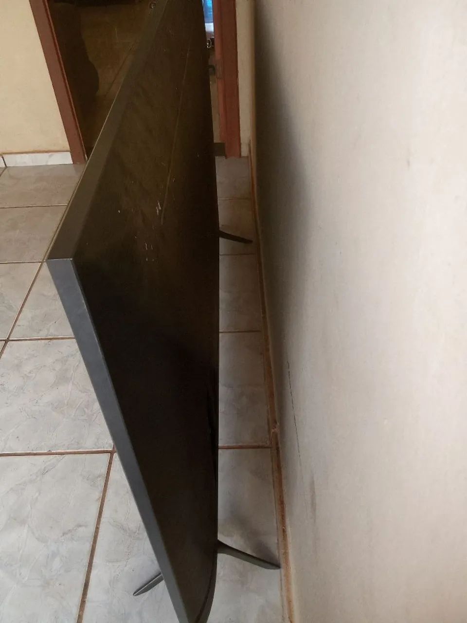 Vendo TV 75 polegadas com tela trincada  - Foto 2