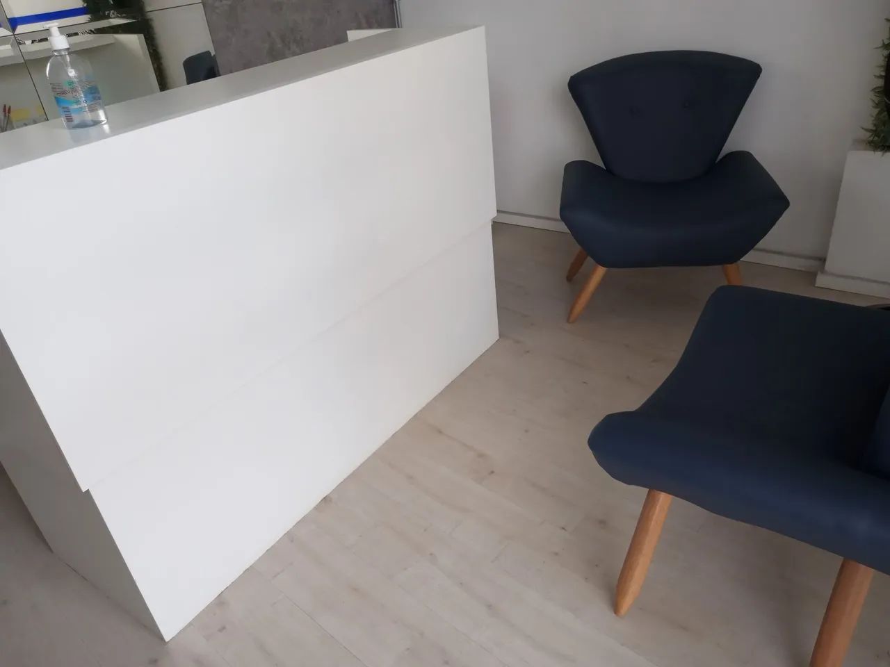 Balcão Com Três Poltronas  - Foto 2