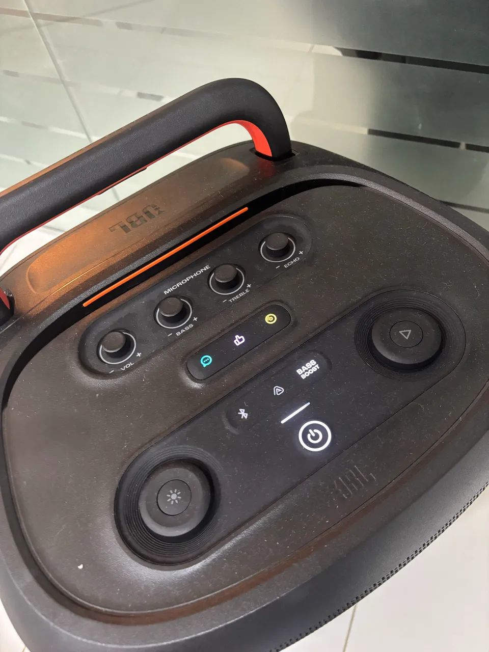 Caixa de som JBL PartyBox 520 com microfone  - Foto 2