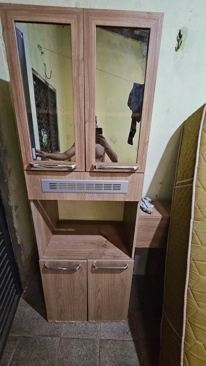 Amario duas portas