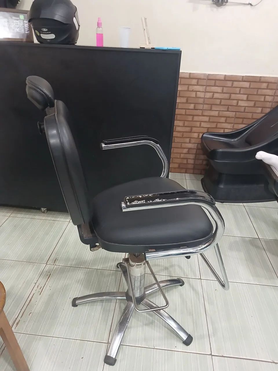 Vende-se cadeira pra barbearia 