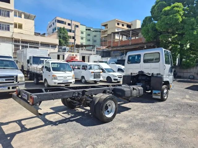 Ford Cargo 815s 2004 - Foto 4