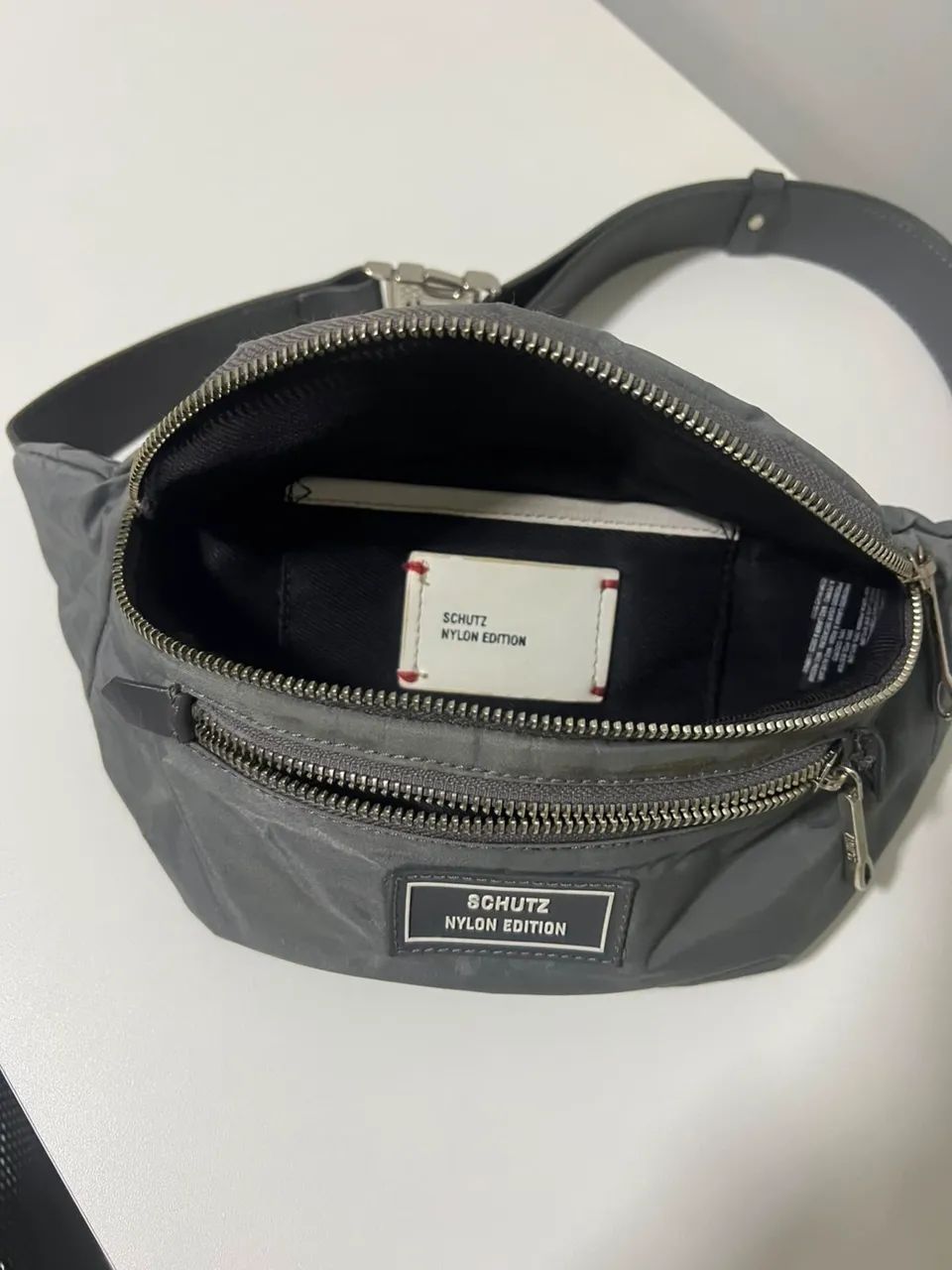 Pochete bolsa couro Schutz  - Foto 3