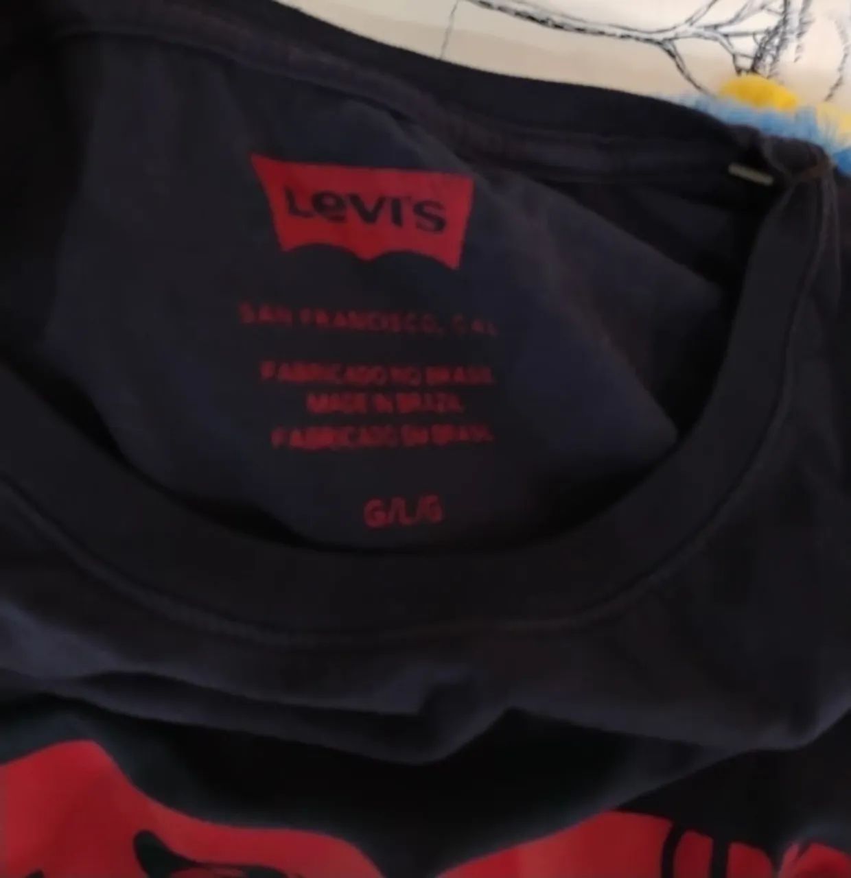 Camiseta Levis - G - Foto 4