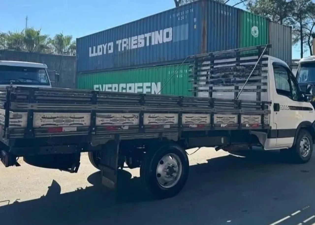 IVECO 35S14 CARROCERIA ANO 2013 - Foto 4