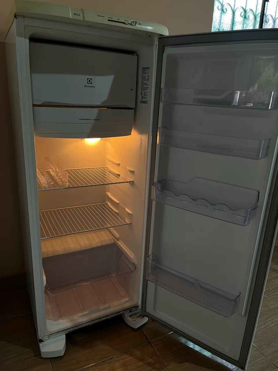 Vende se Geladeira Electrolux  - Foto 2