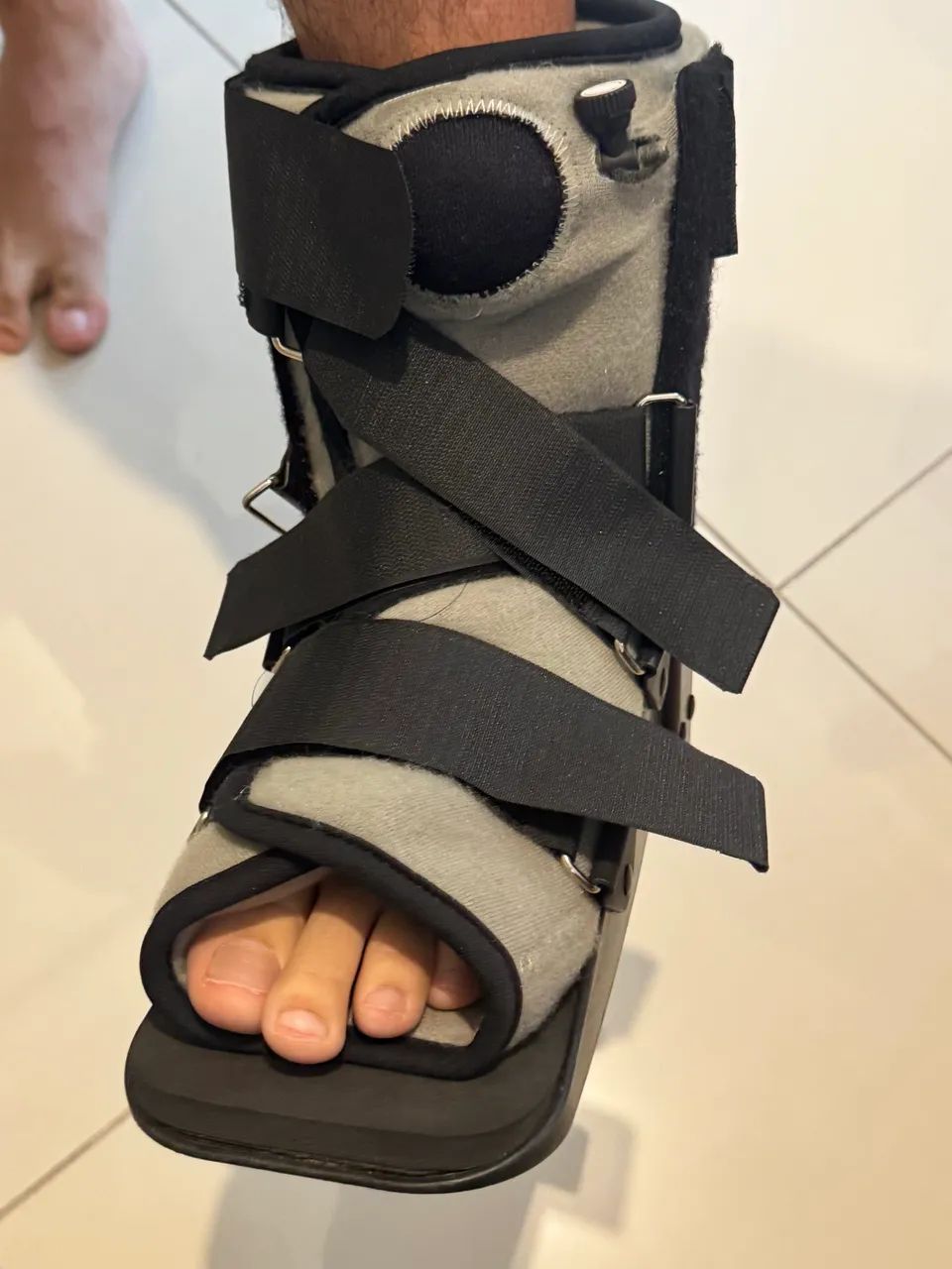 Bota Ortopédica Pneumática Actimove Air Walker Cano Longo