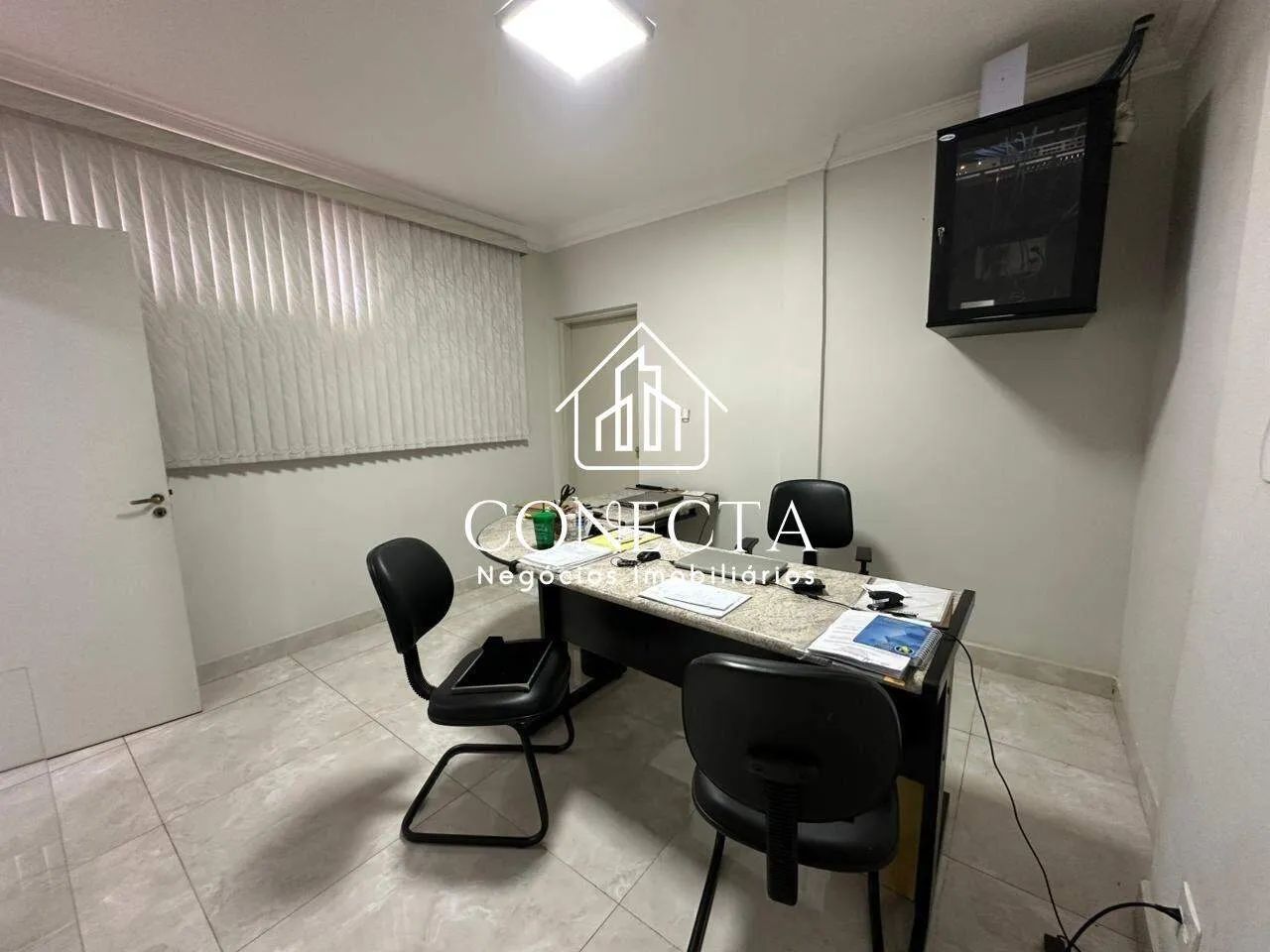 Sala Comercial para Locação no Bairro Brasil, Uberlândia  65 m², Mobiliada e Pronta para E - Foto 5