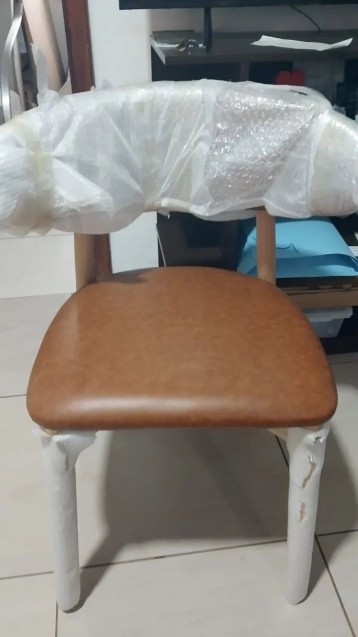 2 Cadeiras de jantar 