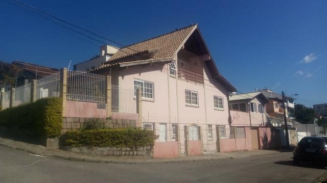 Casa de 5 quartos para alugar em Barreiros São José