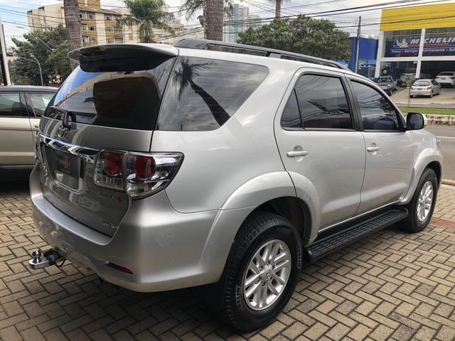 Toyota Hilux Sw4 3.0 Disesl Aut. 4x4 - Foto 6
