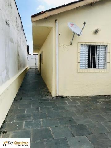 Casa em mongaguá , bairro itaguaí , geminada , lado morro - Foto 2