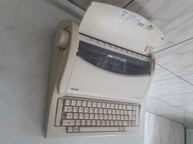 Máquina de escrever - Foto 2
