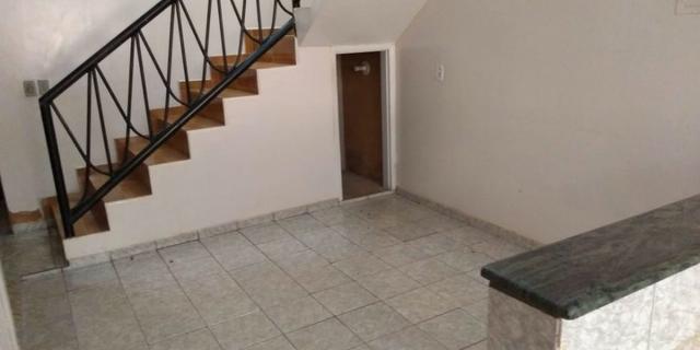 QR 301, Avenida dos Ônibus, Sobrado 4qts + Apartamento 2qts R$ 250.000,00 - Foto 4