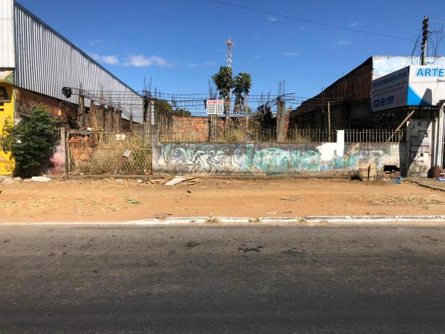 Lote Comercial, localizado na Avenida Zoroastro Artiaga continuação da Avenida São João