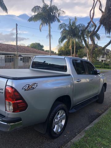 Linda Hilux srv diesel 4x4 2017 - Foto 4