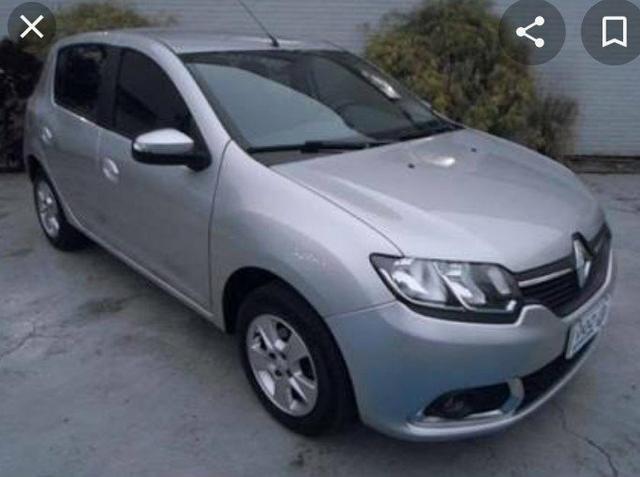 Renault Sandero Prata