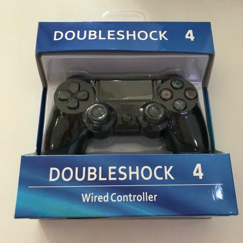 Controle de PS4 na caixa