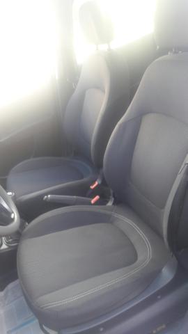 Grand Siena 1.4 Flex completo 2013 Novíssimo baixo km - Foto 3