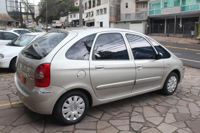 CITROËN XSARA PICASSO 2009/2009 2.0 I EXCLUSIVE 16V GASOLINA 4P AUTOMÁTICO - Foto 3