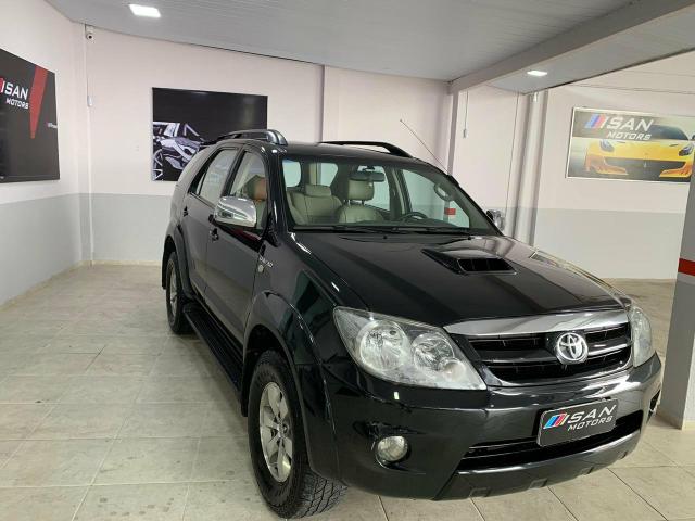 HILUX SW4 SRV D4-4 4x4 3.0 TDI DIESEL AUT