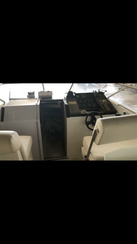 Lancha cobra 28 mirage. Motor mwm 250 rabeta volvo 290 DIESEL. Oportunidades - Foto 4