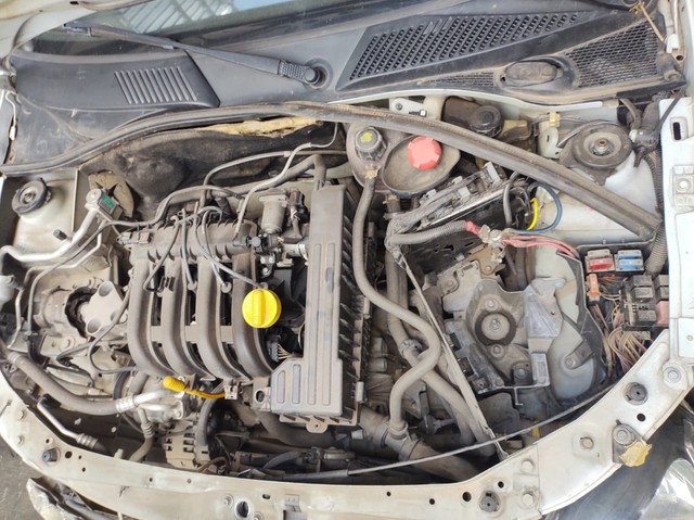 SUCATA Clio 1.0 16v 2014 - Foto 3