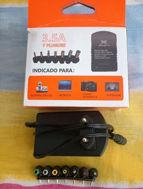 Fonte de alimentação regular 3.5A -7 plugs