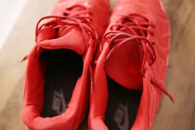   Tênis Nike Air VaporMax vermelho - Foto 2