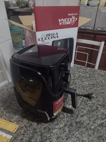 Fritadeira Air Fryer Britânia Bella Cuccina 127V