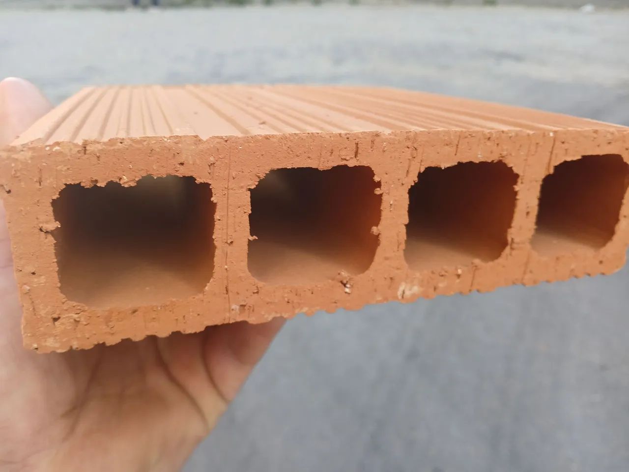 Tijolos e bloco direto de fábrica
