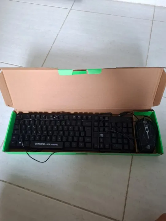 Conjunto teclado e mouse ELG