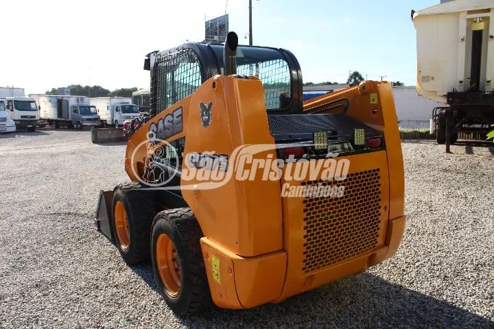 Mini carregadeira case 2013 - Foto 4