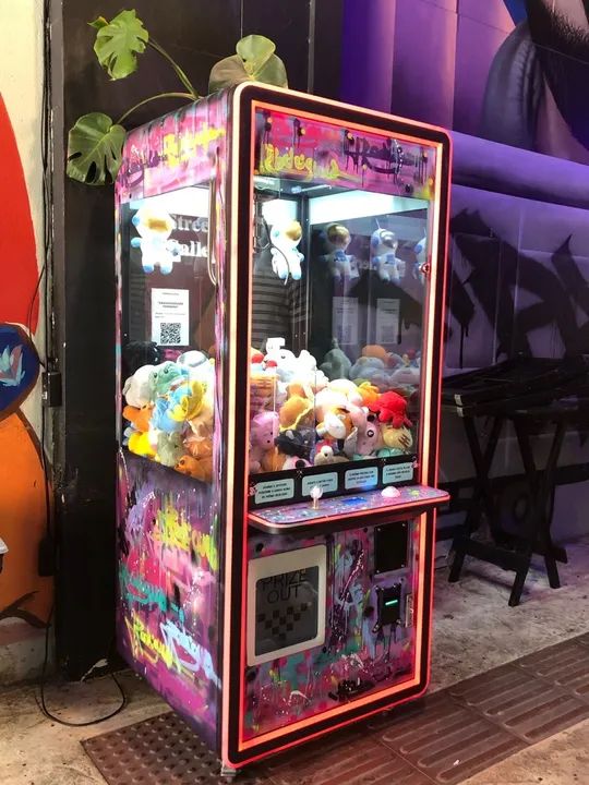 Máquina de Pelúcia com Brindes do Bar - Foto 5