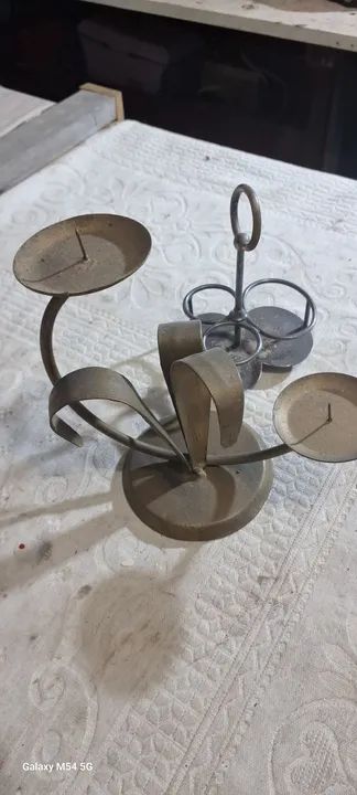Castiçal e um porta molho  - Foto 2