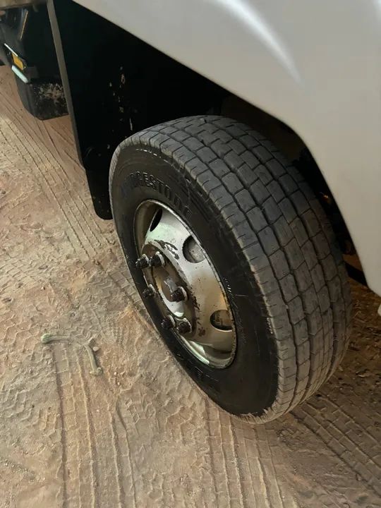 Cargo 816 ano 2013 - Foto 7