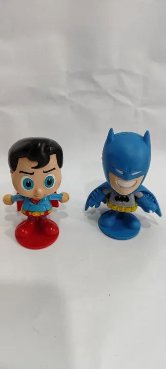 Bonecos Miniaturas Superman, Supergirl e Batman Coleção Bob's  - Foto 6