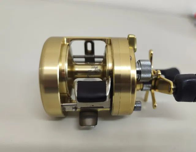 Carretilha Shimano Calcutta TE 300  - Foto 6