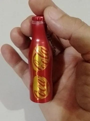 São 14 garrafinhas chaveiro de alumínio colecionáveis antigas da Coca-Cola - Foto 6