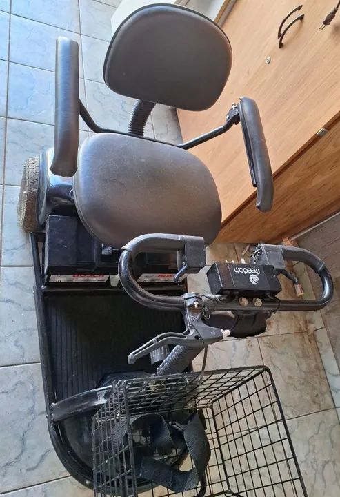 Carrinho elétrico para idosos e deficientes  - Foto 2