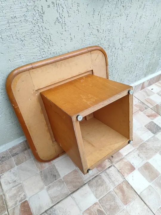 Mesa de Canto Quadrada com Tampo de Madeira Conservada - Foto 3