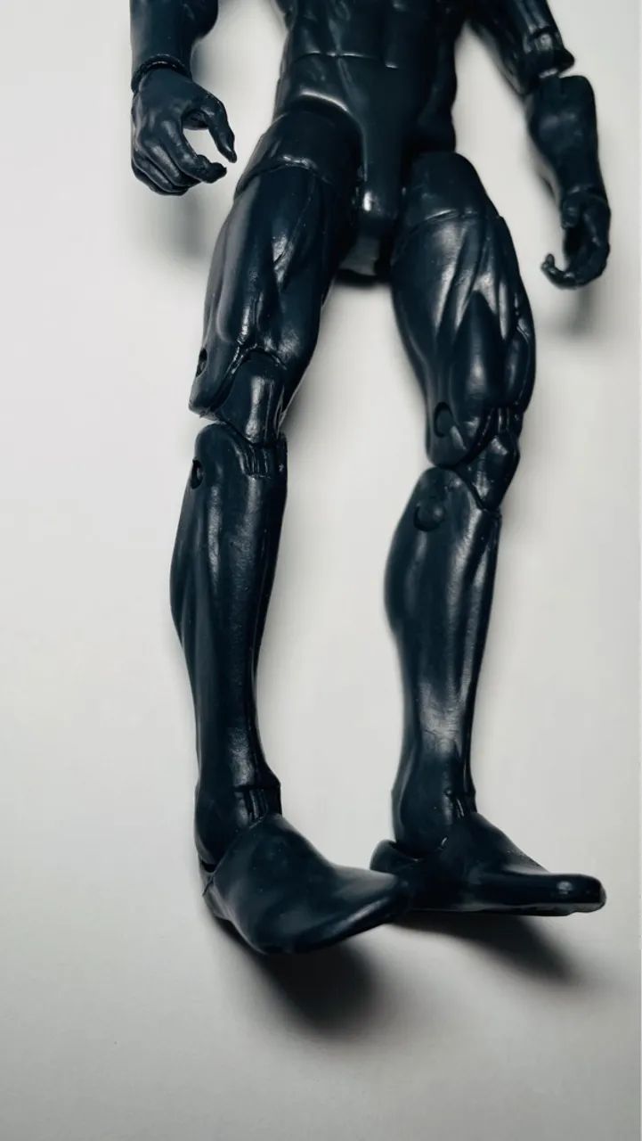 Marvel Legends - corpo básico liso para customização - sem cabeça e sem acessórios - Foto 2