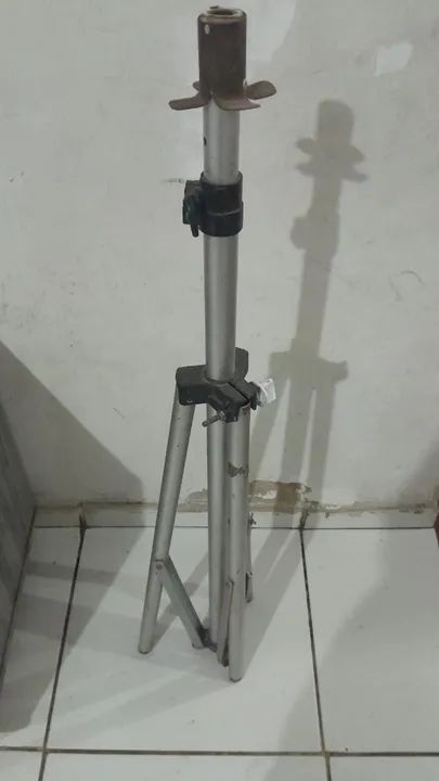  Suporte para Microfone e pedestral - Foto 2